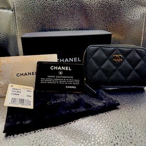 CHANEL Black Quilted Caviar Wallet AUTHENTIC
